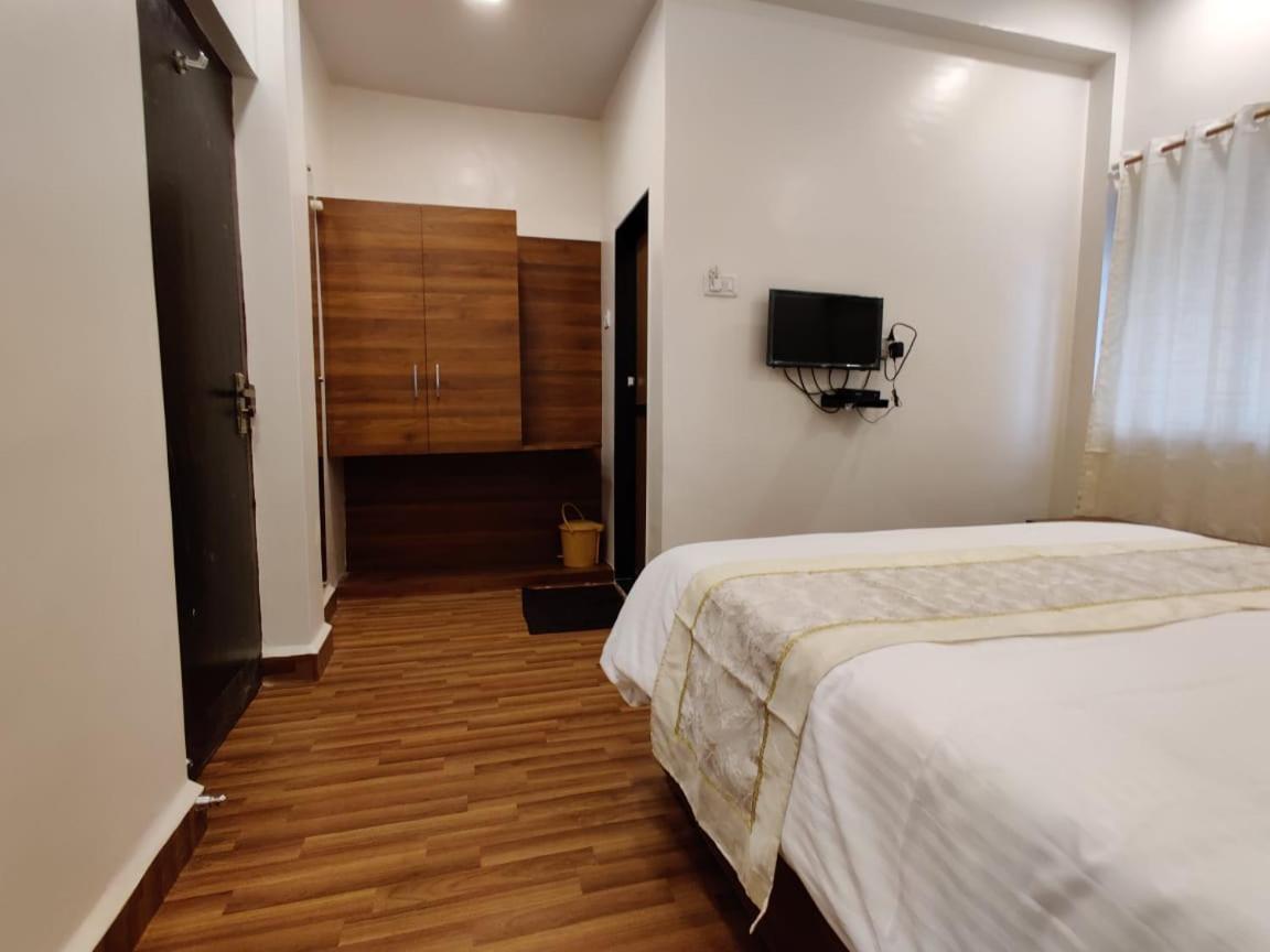 Hotel Surya Grande Kudal (Malvan) Exterior foto