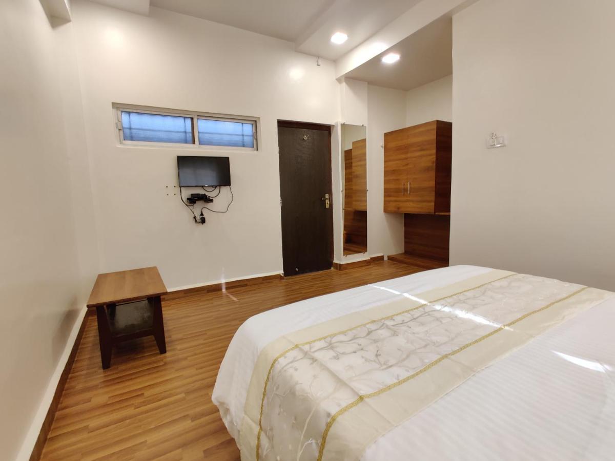 Hotel Surya Grande Kudal (Malvan) Exterior foto