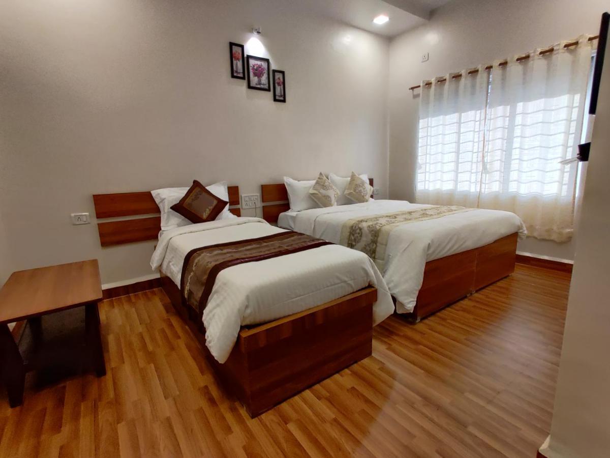 Hotel Surya Grande Kudal (Malvan) Exterior foto